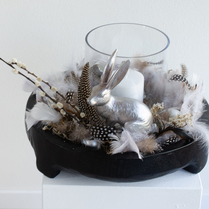 Osterkranz mit Hase und Federn