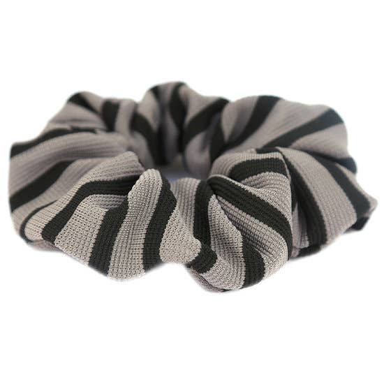 Scrunchie in Verschiedenen Varianten