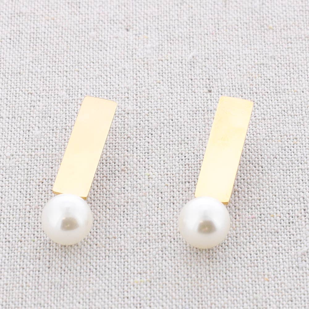 Ohrringe mit Perlenanhänger