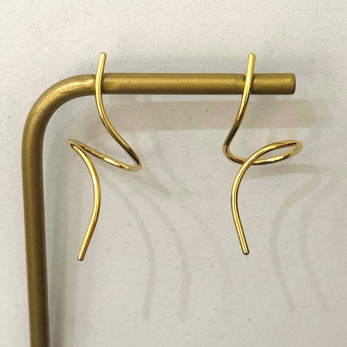 Ohrringe mit Twist - gold