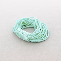 Mehrreihiges elastisches Armband - Perlen