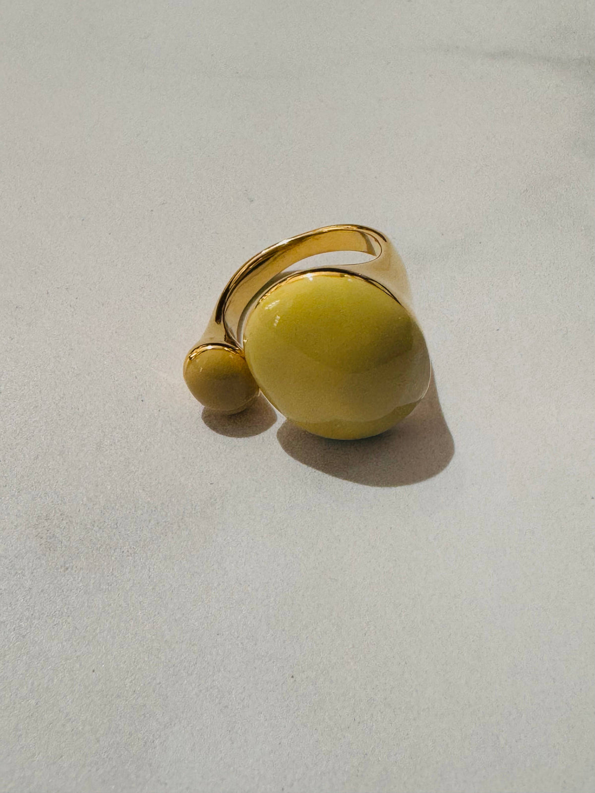 Ring aus Edelstahl, emailliert grüntöne