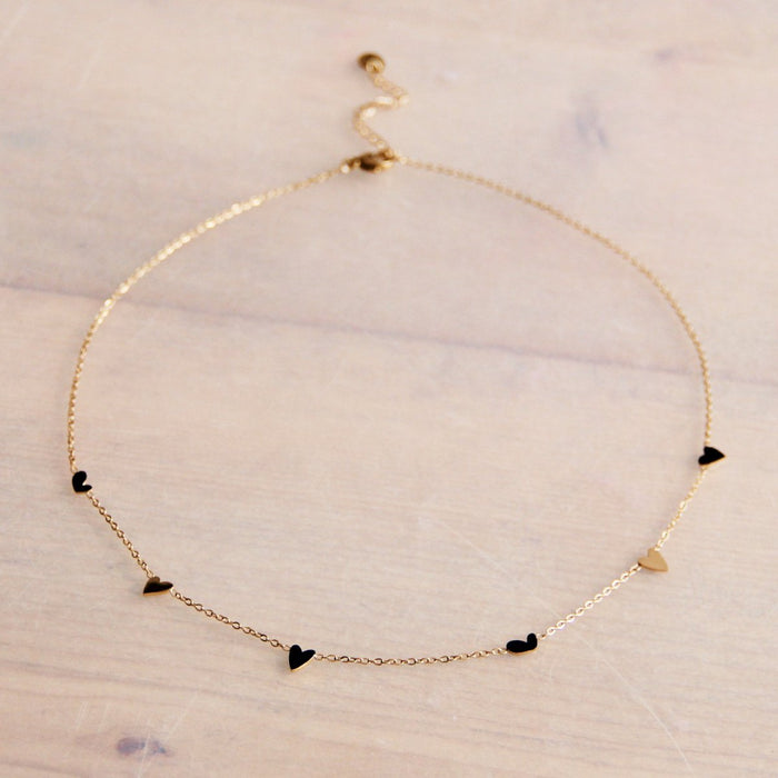 Kette mit 6 Mini-Herzen – schwarz/gold