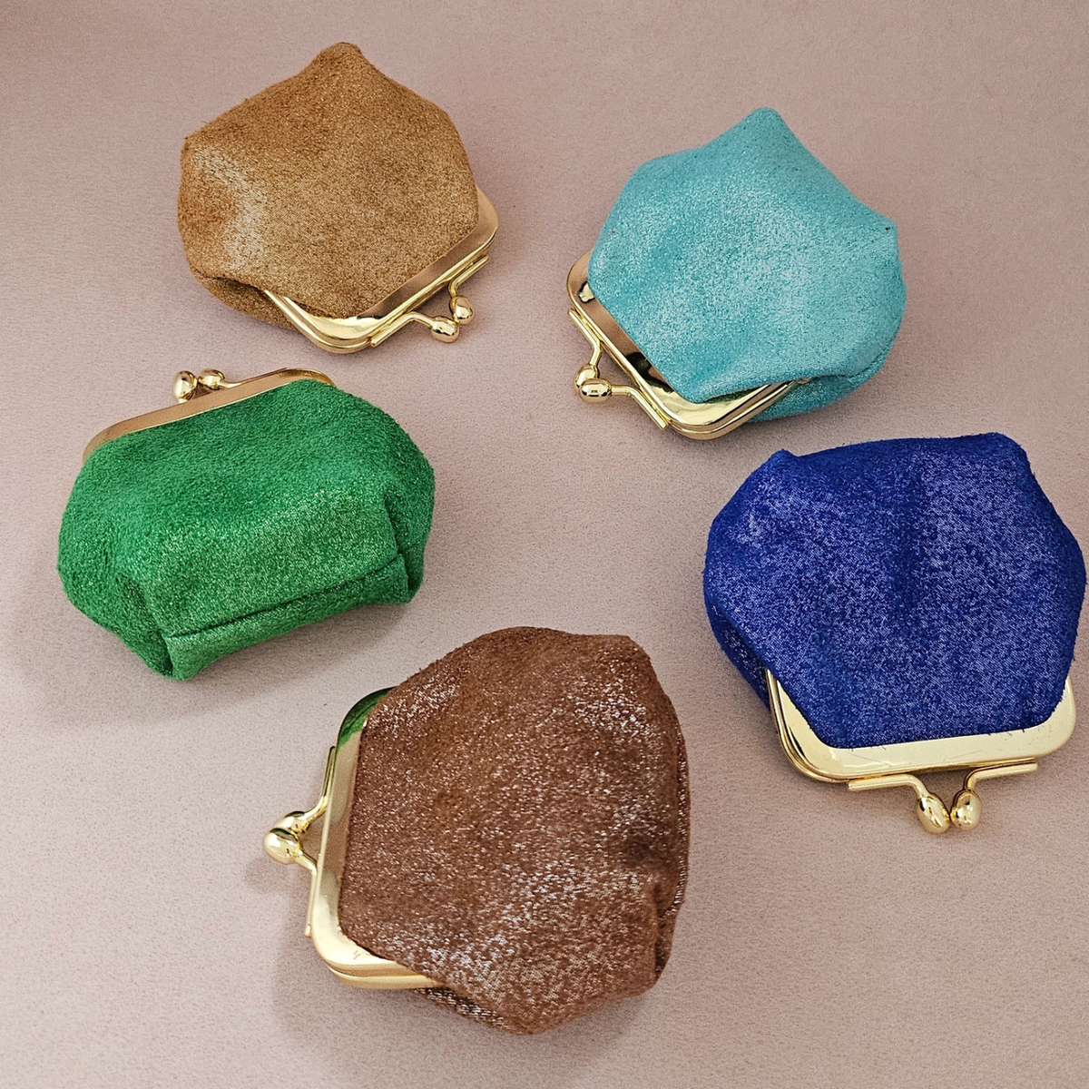 Mini-Lederbörse mit Retro-Verschluss