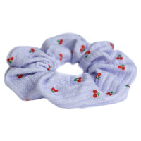 Scrunchie in Verschiedenen Varianten