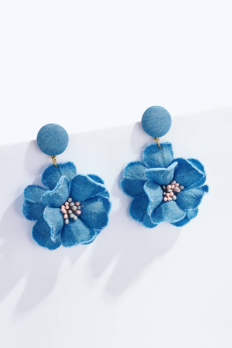 Ohrringe mit Jeans-Blumen