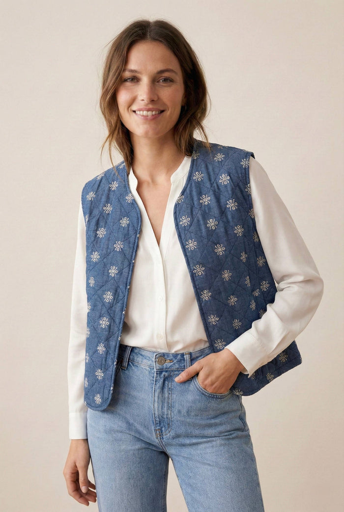 Ärmellose Weste mit Blumenstickerei