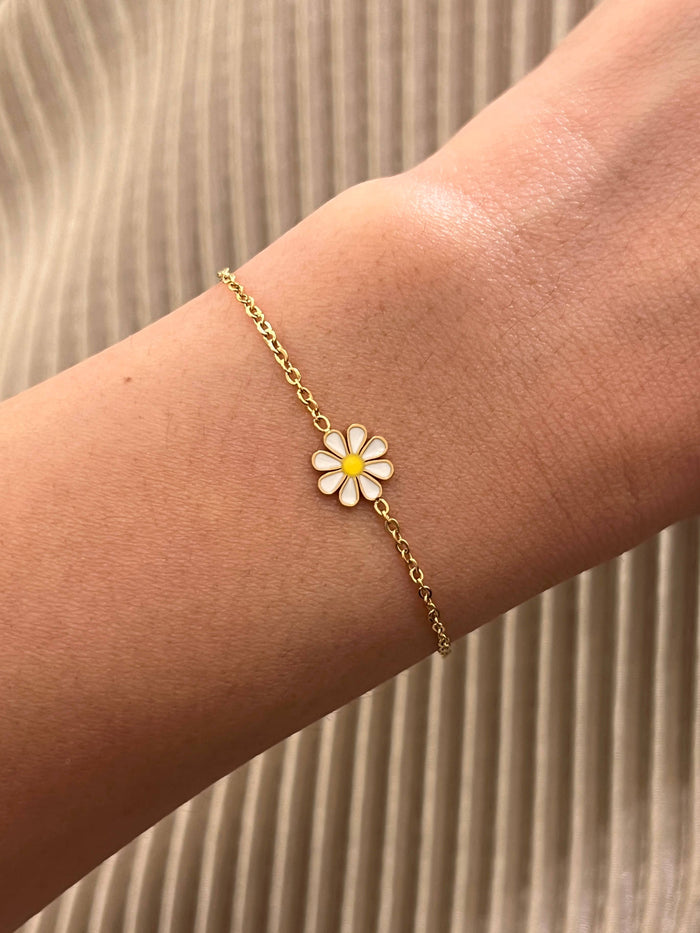 Armband mit Gänseblümchen